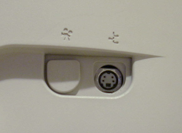 File:Apple AudioVision 14 Display S-video input port.jpg