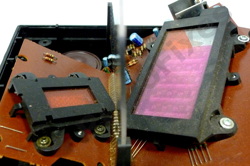 File:Coleco Zaxxon Mini-Arcade display boards and capacitors (Retrofixes).jpg