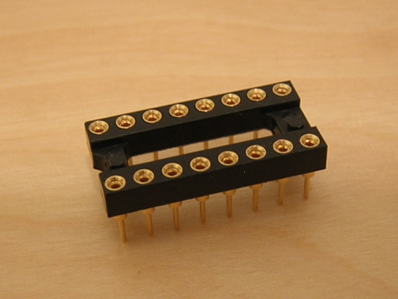 File:16 pin DIP socket.jpg