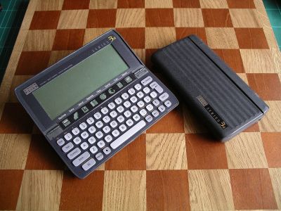 Psion Series 3a, closed