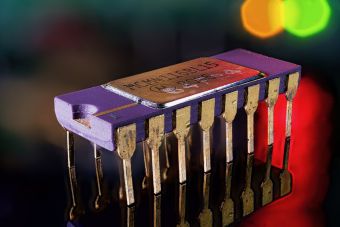 MCM4116B 4116 dynamic RAM chip