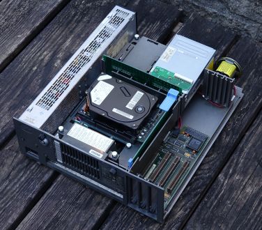 Model 50 Z with the cover off