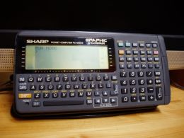 Sharp PC-G850S