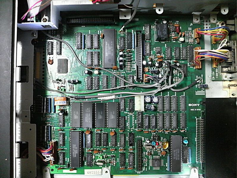 File:Sony HB-F900 main board.jpg