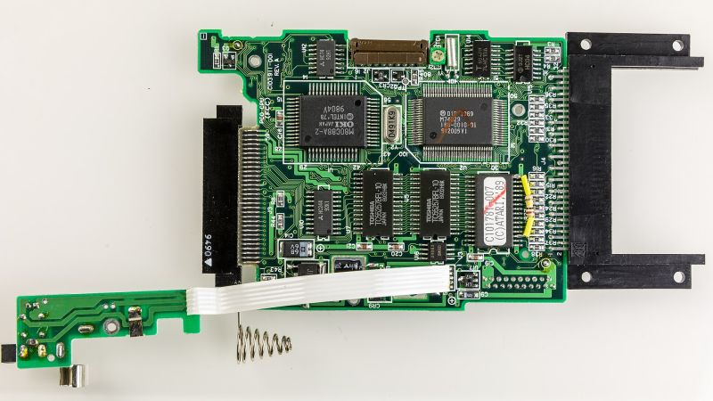 File:Atari Portfolio mainboard C103911-001.jpg