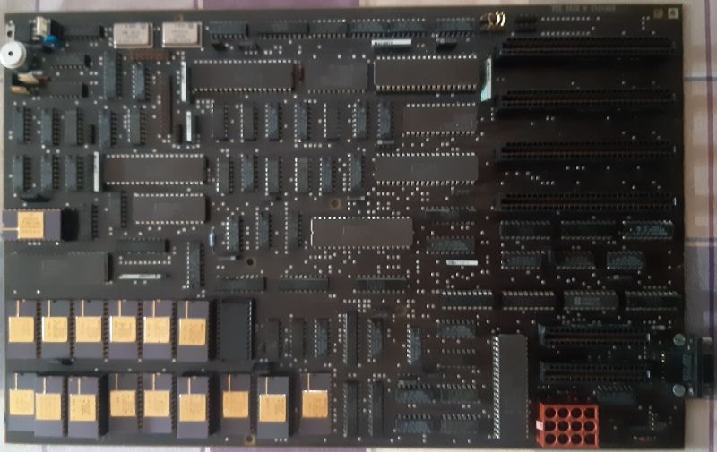 File:IBM System 23 motherboard 1982.jpg