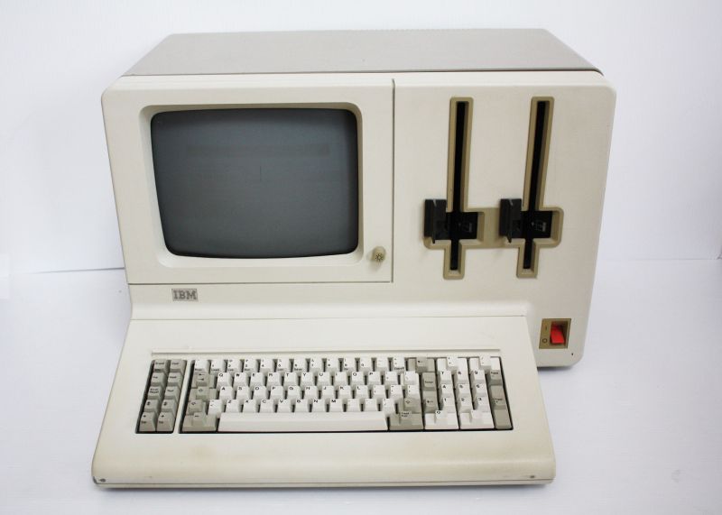 File:IBM 5322 computer.jpg