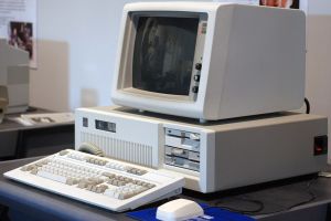 IBM PC AT (photo)