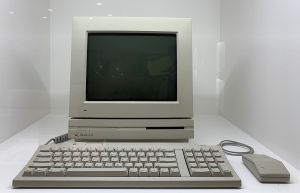 Macintosh LC (photo)