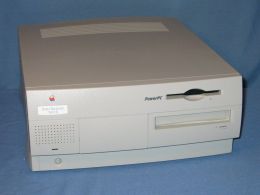 Power Macintosh 7600-132 front