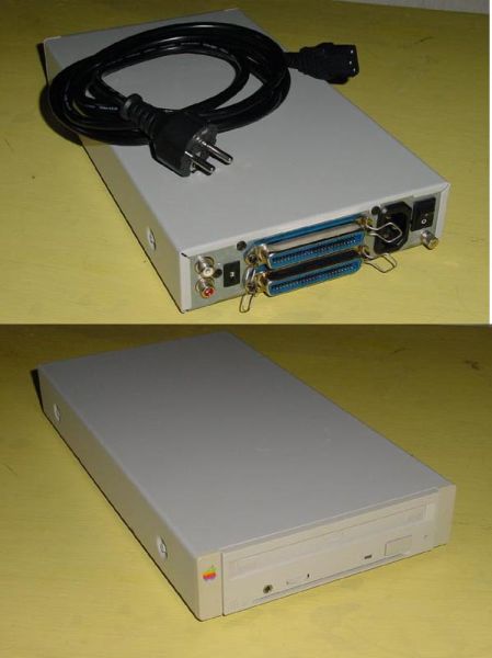 File:AppleCD 300 front and rear.jpg