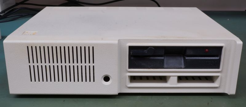 File:IBM PCjr internal teardown.jpg