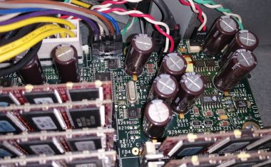 SGI Visual Workstation 320 system board power area (bronchitis, IRIXNet 2020)