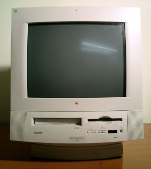 Macintosh Performa 5200CD (photo)